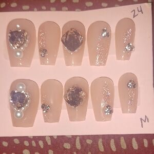 Hand Crafted Cream Press-On Nails with Rhinestones